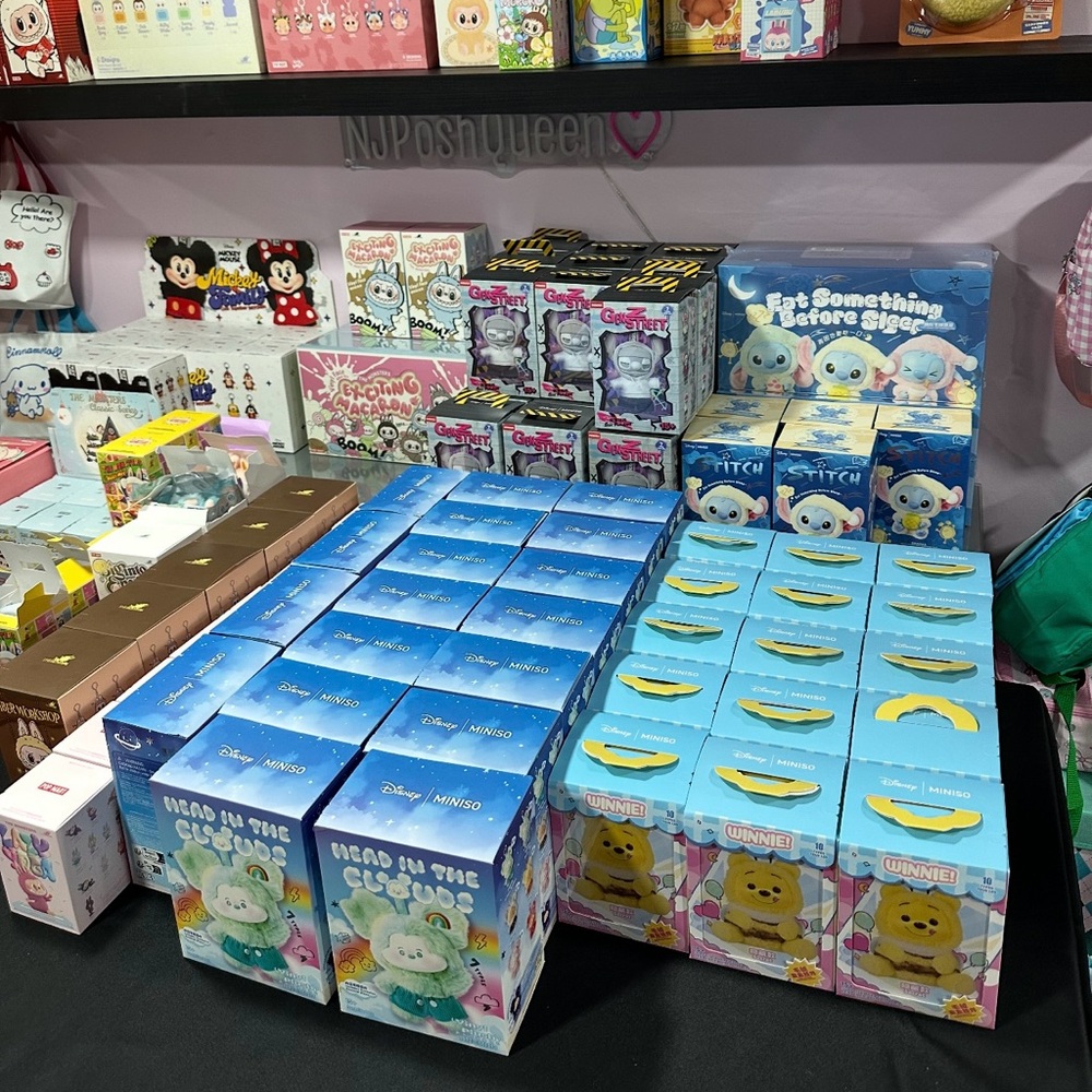 MINISO Winnie The Pooh Plush Vinyl Blind Box - Picture 11 of 11